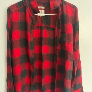 American Eagle Outfitters Red and Black Plaid Shirt - Boyfriend Fit